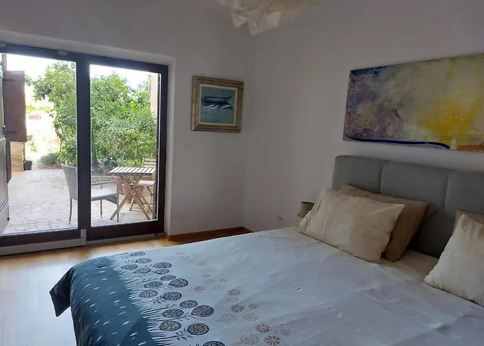 Irena-pula Marina Apartment *